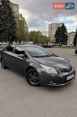 Седан Toyota Avensis 2011 в 
