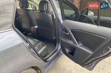 Универсал Toyota Avensis 2010 в 
