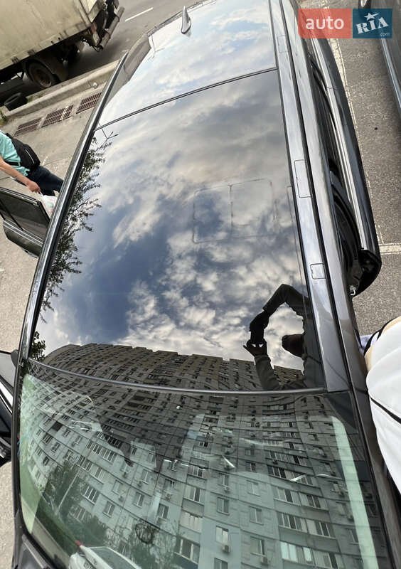 Универсал Toyota Avensis 2015 в Киеве