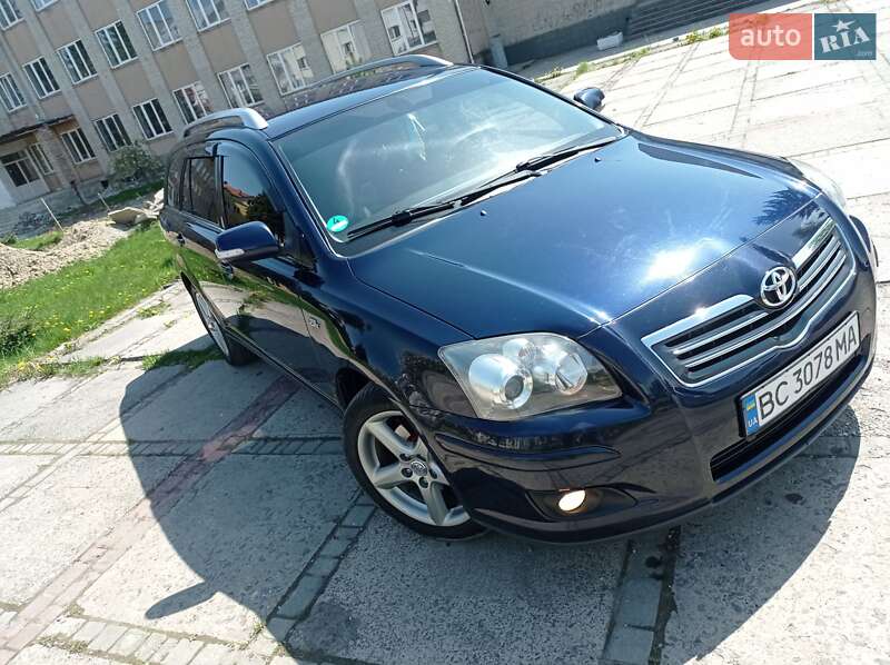 Универсал Toyota Avensis 2007 в Самборе