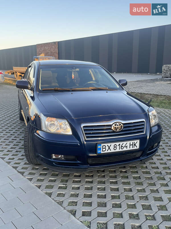 Toyota Avensis 2003