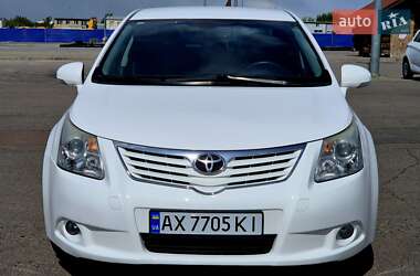 Седан Toyota Avensis 2011 в 