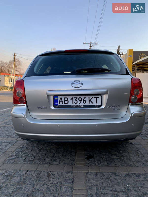 Универсал Toyota Avensis 2008 в Гайвороне