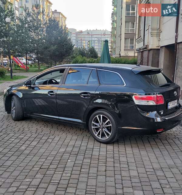 Универсал Toyota Avensis 2009 в Ивано-Франковске