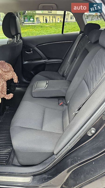 Универсал Toyota Avensis 2009 в Львове