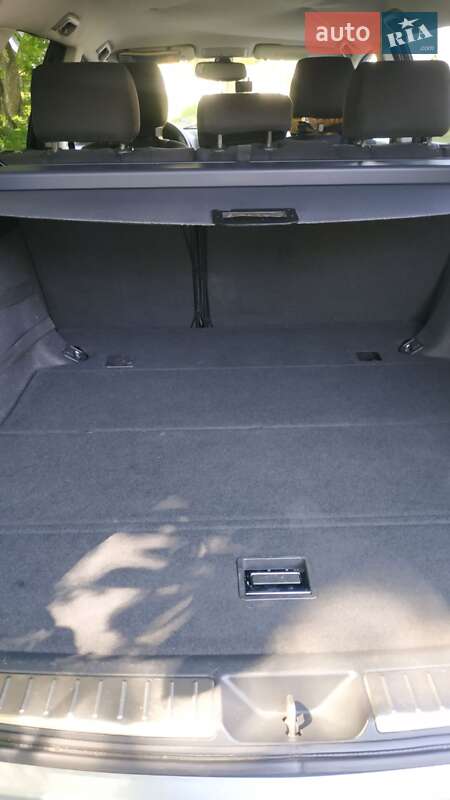 Універсал Toyota Avensis 2007 в Сокалі