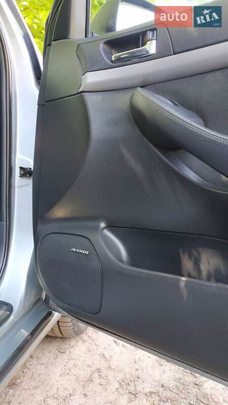 Універсал Toyota Avensis 2007 в Сокалі