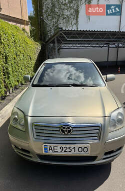 Седан Toyota Avensis 2005 в 