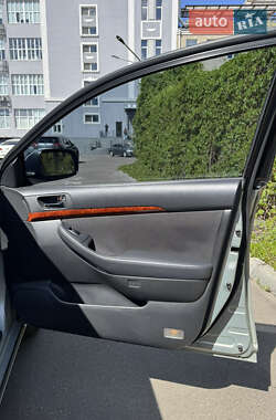 Седан Toyota Avensis 2005 в 