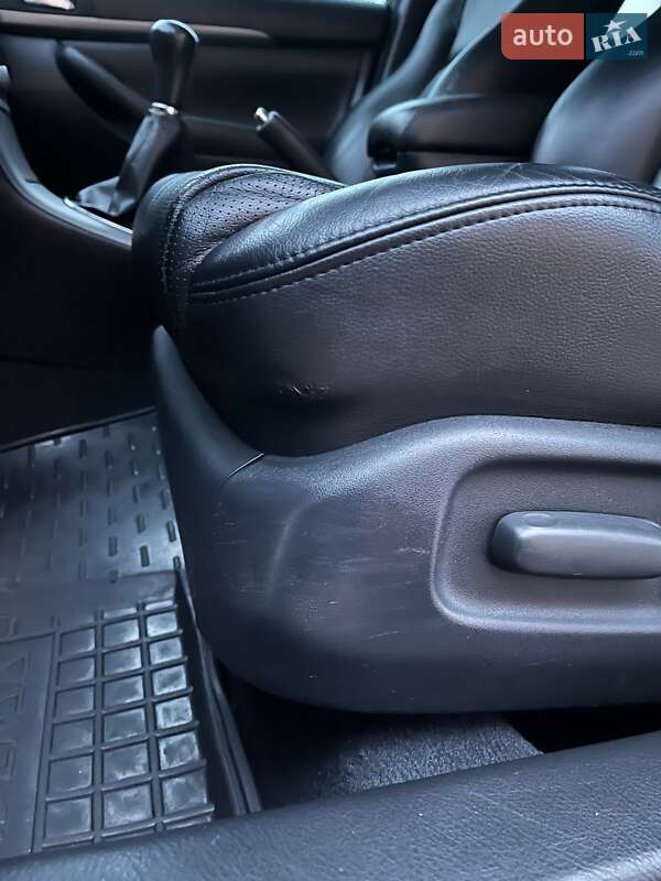 Універсал Toyota Avensis 2008 в Житомирі