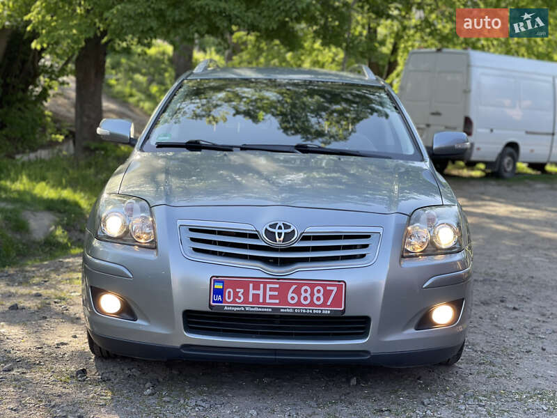 Универсал Toyota Avensis 2008 в Виннице