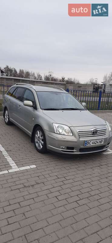 Універсал Toyota Avensis 2005 в 