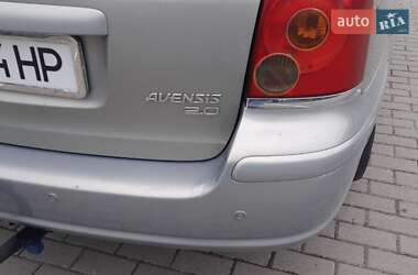 Універсал Toyota Avensis 2005 в 