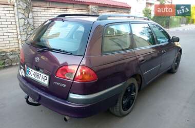 Универсал Toyota Avensis 1999 в 