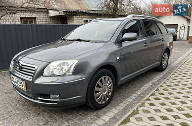 Універсал Toyota Avensis 2004 в Звягелі