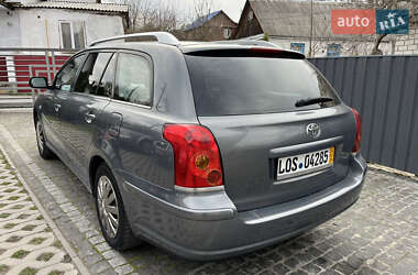 Універсал Toyota Avensis 2004 в 