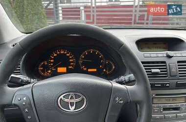 Універсал Toyota Avensis 2004 в 