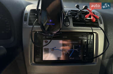 Универсал Toyota Avensis 2011 в 