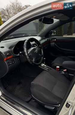 Седан Toyota Avensis 2005 в 
