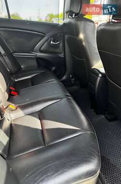 Седан Toyota Avensis 2009 в 