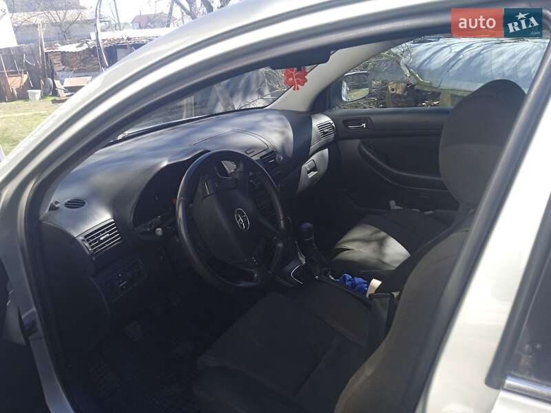 Универсал Toyota Avensis 2007 в Косове