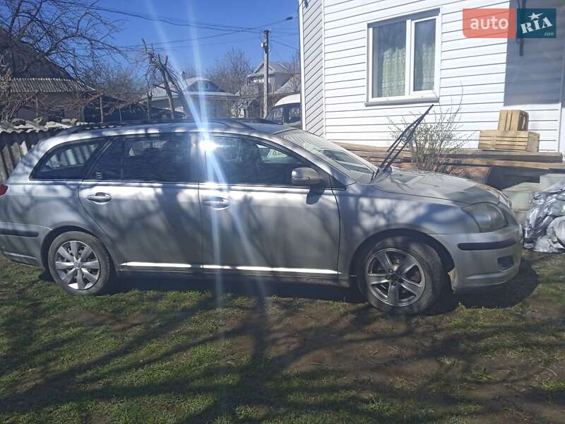 Универсал Toyota Avensis 2007 в Косове