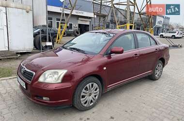 Седан Toyota Avensis 2004 в Николаеве