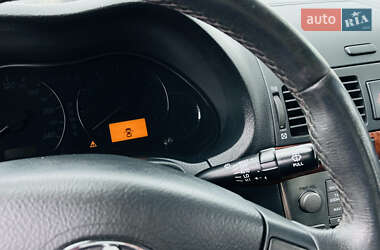 Седан Toyota Avensis 2008 в 
