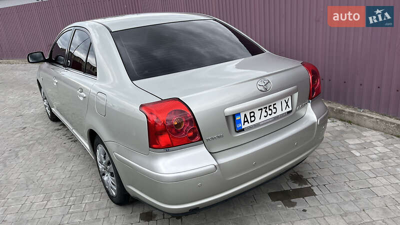 Седан Toyota Avensis 2005 в Ровно фото 10 Седан Toyota Avensis 2005 в Ровно