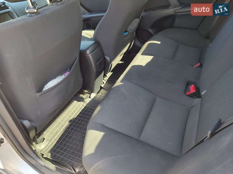 Седан Toyota Avensis 2009 в Києві