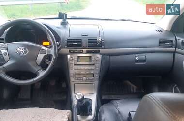 Ліфтбек Toyota Avensis 2006 в 
