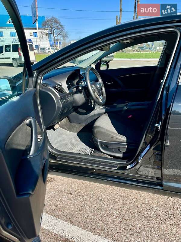 Универсал Toyota Avensis 2011 в Житомире