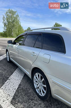 Універсал Toyota Avensis 2003 в 