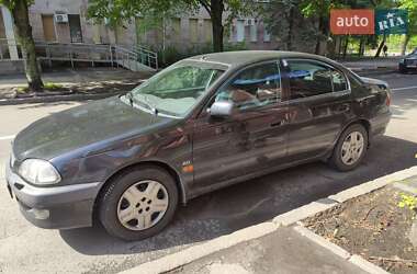Седан Toyota Avensis 1998 в 