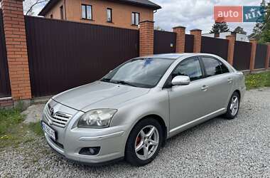 Седан Toyota Avensis 2006 в Буче