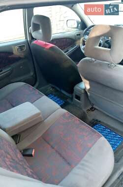 Універсал Toyota Avensis 1999 в 