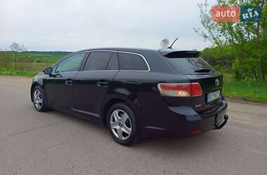 Універсал Toyota Avensis 2011 в 