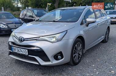 Универсал Toyota Avensis 2016 в Ровно