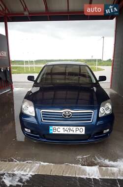 Седан Toyota Avensis 2003 в Львове