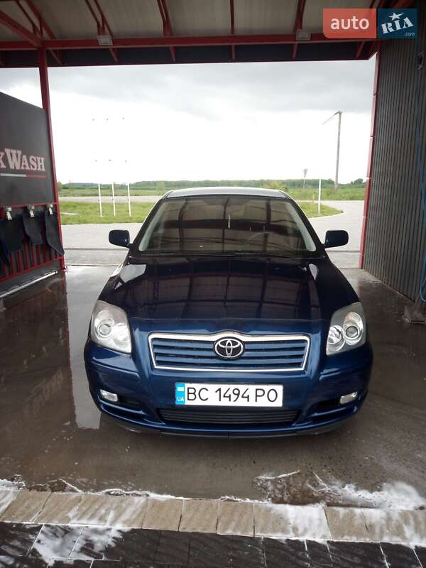 Toyota Avensis 2003