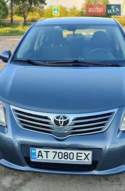 Седан Toyota Avensis 2011 в Ивано-Франковске