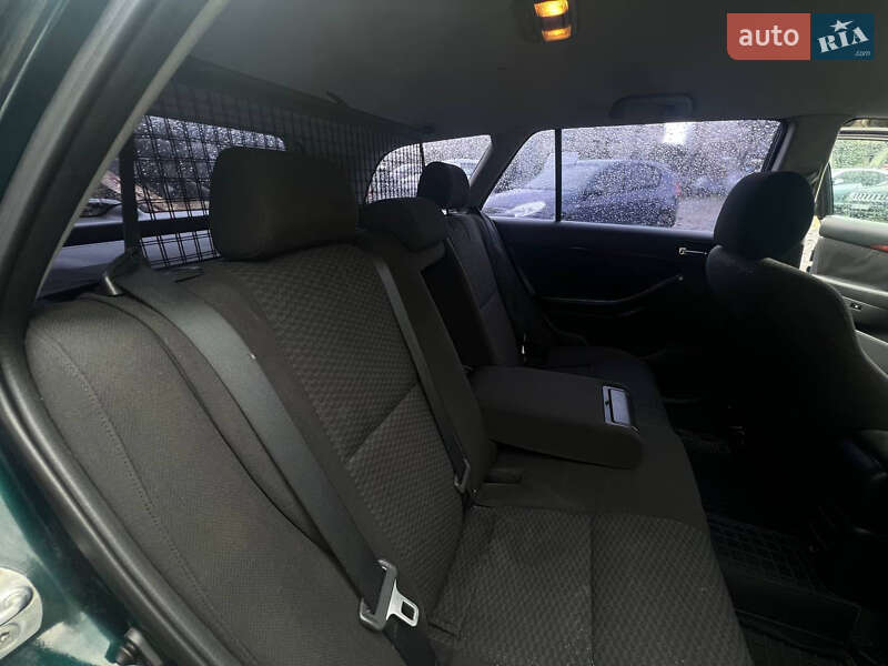Универсал Toyota Avensis 2003 в Львове фото 5 Универсал Toyota Avensis 2003 в Львове
