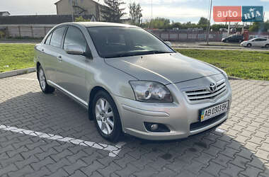 Седан Toyota Avensis 2008 в Виннице