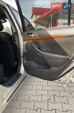 Седан Toyota Avensis 2008 в 