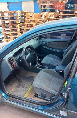 Седан Toyota Avensis 1997 в 