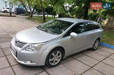 Универсал Toyota Avensis 2010 в 