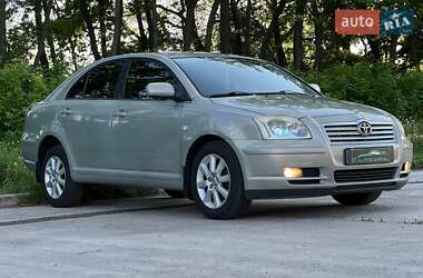 Ліфтбек Toyota Avensis 2005 в 