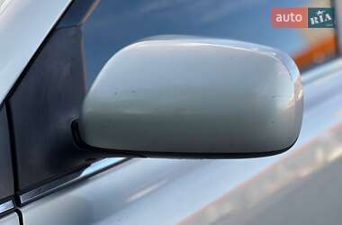 Ліфтбек Toyota Avensis 2005 в 