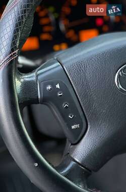 Ліфтбек Toyota Avensis 2005 в 
