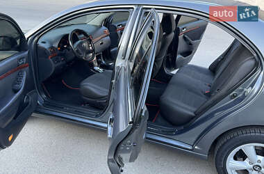 Седан Toyota Avensis 2004 в 